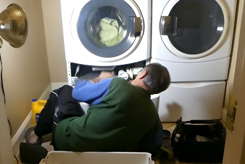 Stackable Washer and Dryer Repair in Alondra Park